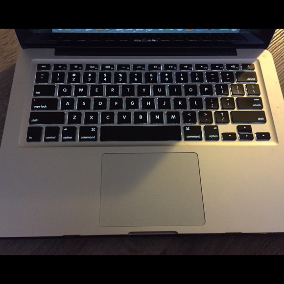 13' MacBook Pro - Picture 5 of 5